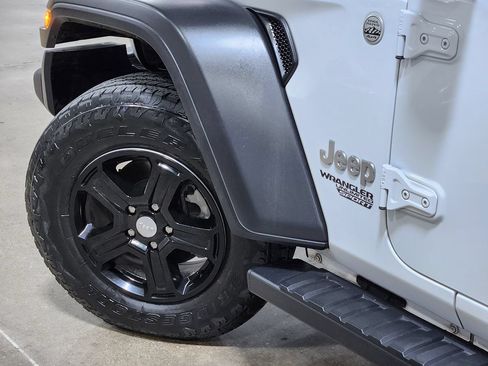 Used 2021 Jeep Wrangler Unlimited Sport AWD/4WD image 23