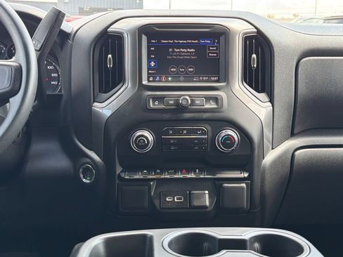 Certified 2025 Chevrolet Silverado 1500 Custom w/ Turbomax Blackout Package AWD/4WD image 21