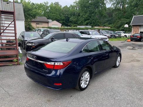 Used 2013 Lexus ES 300h image 8