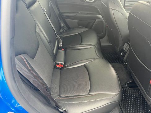 Used 2025 Jeep Compass Trailhawk image 37