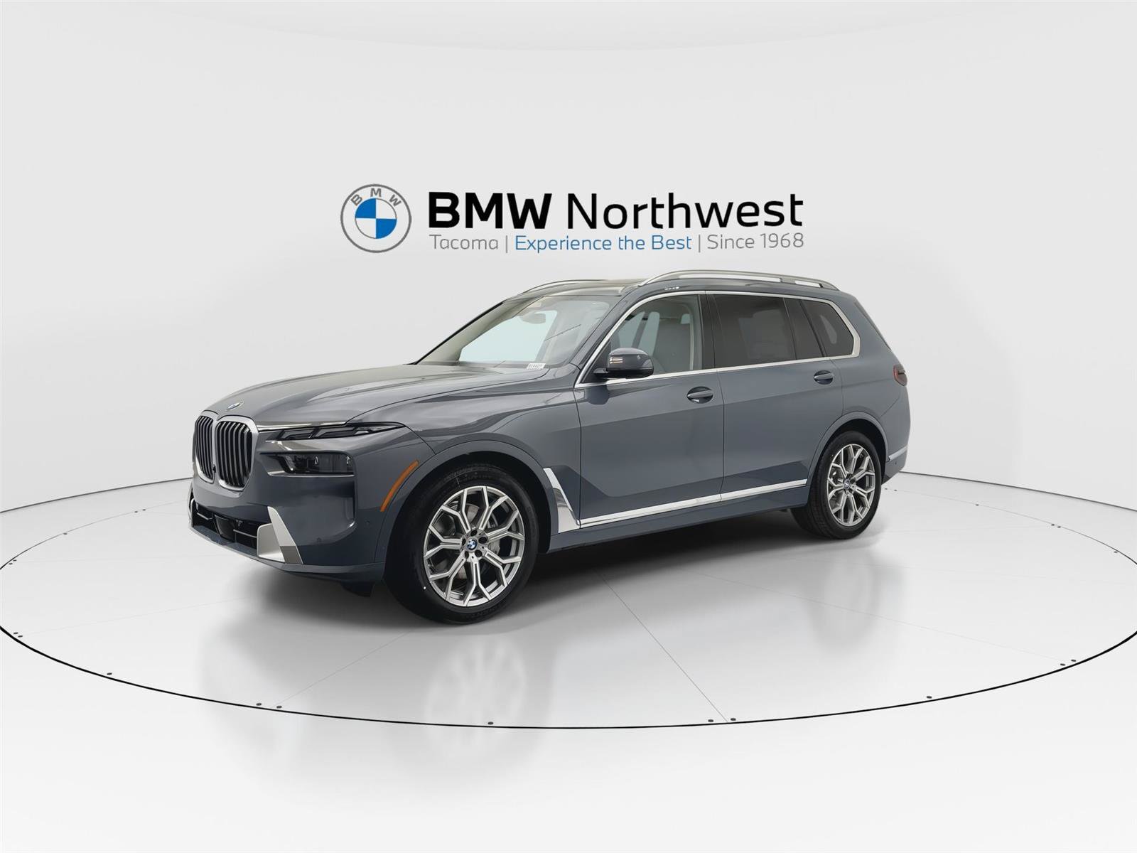 New 2026 BMW X7 xDrive40i w/ Premium Package AWD/4WD image 9