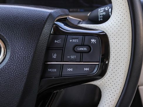 Used 2021 Toyota Mirai RWD image 23