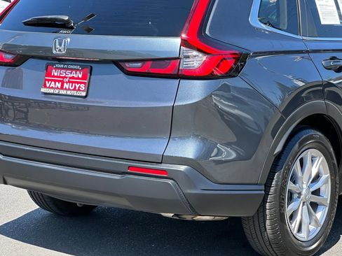 Used 2023 Honda CR-V EX image 8