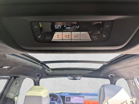 Certified 2024 BMW ALPINA XB7 image 17