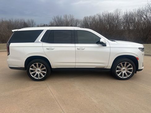Used 2024 Cadillac Escalade Premium Luxury Platinum AWD/4WD image 6