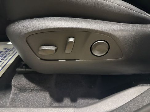 New 2026 Chevrolet Traverse LT w/ Midnight/Sport Edition image 17