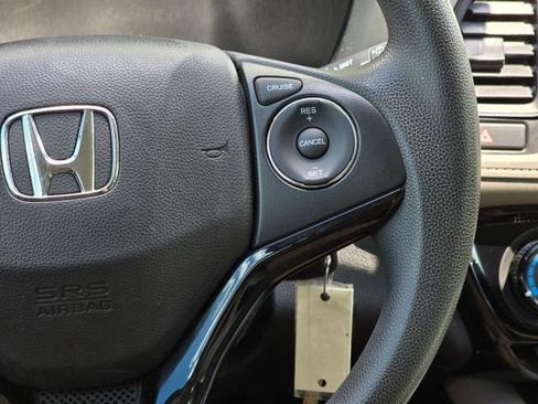 Used 2021 Honda HR-V LX image 23