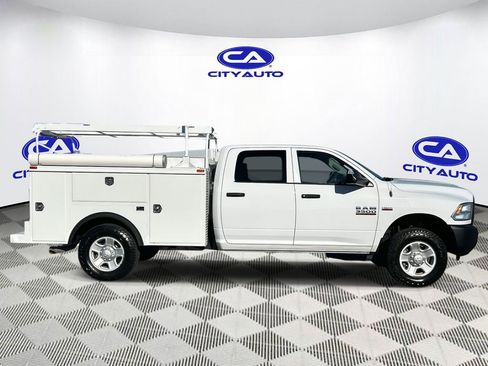 Used 2016 RAM 3500 Tradesman image 2