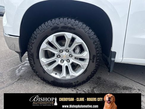 Used 2022 Chevrolet Silverado 1500 LTZ AWD/4WD image 19