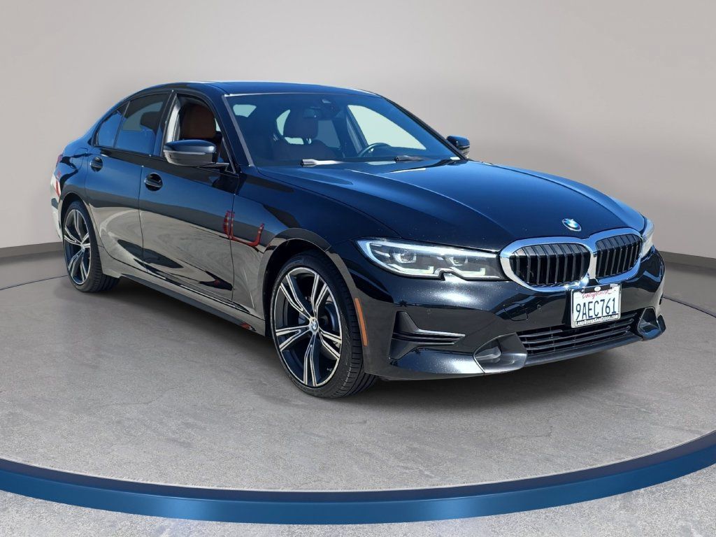 Used 2022 BMW 330i Sedan w/ Driving Assistance Package RWD image 4