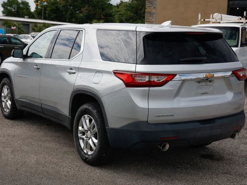 Used 2018 Chevrolet Traverse LS FWD image 3