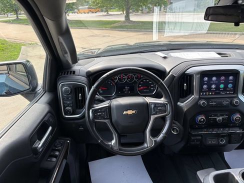Used 2021 Chevrolet Silverado 1500 LT w/ Convenience Package II AWD/4WD image 48
