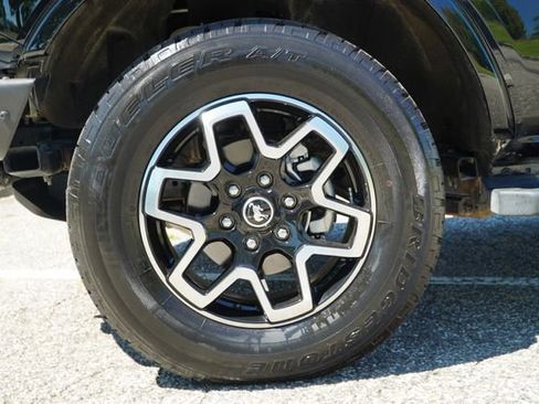 Used 2022 Ford Bronco Outer Banks image 17