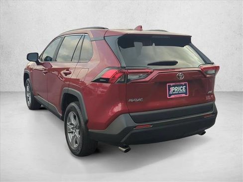 Used 2022 Toyota RAV4 XLE image 8