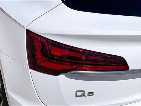 Used 2023 Audi Q5 2.0T Premium Plus w/ Premium Plus Package AWD/4WD image 32