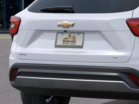 New 2026 Chevrolet Trax LT FWD image 14