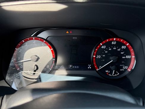 Used 2023 Nissan Frontier PRO-4X w/ Technology Package image 29