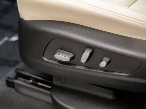 Certified 2024 Cadillac XT6 Sport w/ Technology Package image 20