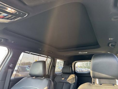 New 2025 Jeep Grand Cherokee L Limited w/ Luxury Tech Group II RWD image 21