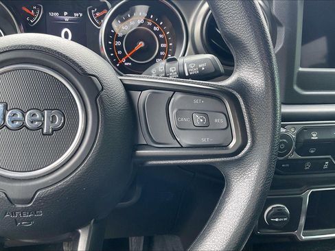 Used 2022 Jeep Wrangler Sport AWD/4WD image 22