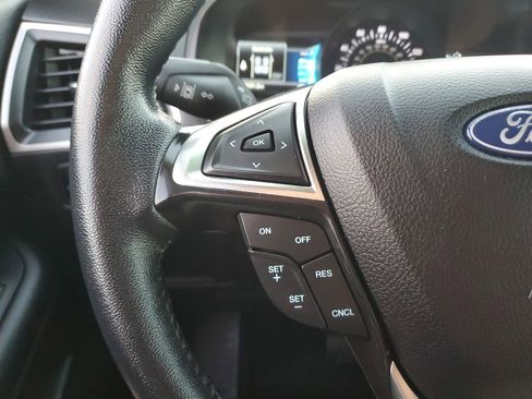 Used 2024 Ford Edge SEL image 25