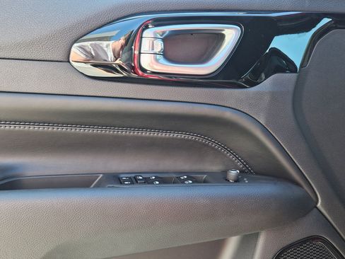 New 2026 Jeep Compass Limited image 16