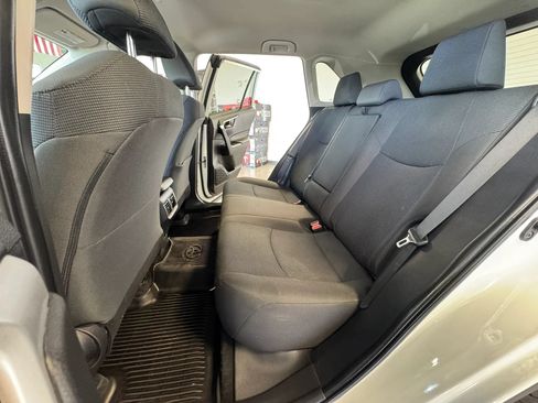 Used 2023 Toyota RAV4 LE AWD/4WD image 19