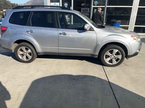 Used 2013 Subaru Forester 2.5XT Premium image 7