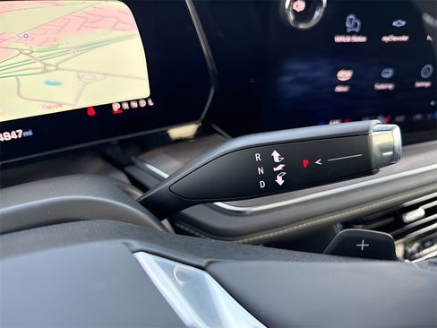 Used 2025 Chevrolet Tahoe Premier image 34