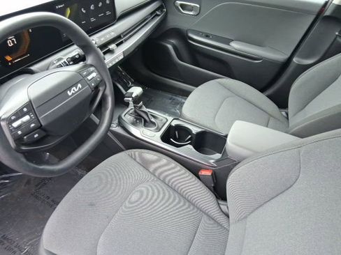 Used 2025 Kia K4 LXS image 14