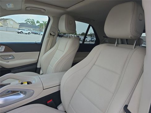 Used 2020 Mercedes-Benz GLE 350 4MATIC image 17