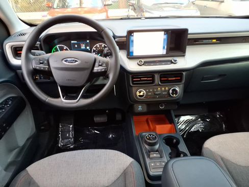 Certified 2024 Ford Maverick XLT w/ XLT Luxury Package FWD image 13
