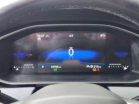 Certified 2025 Volkswagen Jetta SE FWD image 10