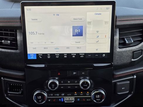 Used 2022 Ford Expedition Max Limited image 13