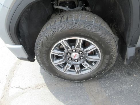 Certified 2023 GMC Sierra 1500 AT4 w/ AT4 Premium Package AWD/4WD image 15