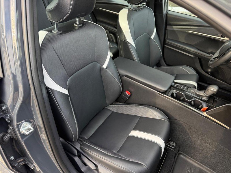 Used 2025 Toyota Camry SE w/ Multimedia Upgrade Package FWD image 11