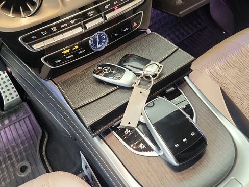 Used 2021 Mercedes-Benz G 550 image 32