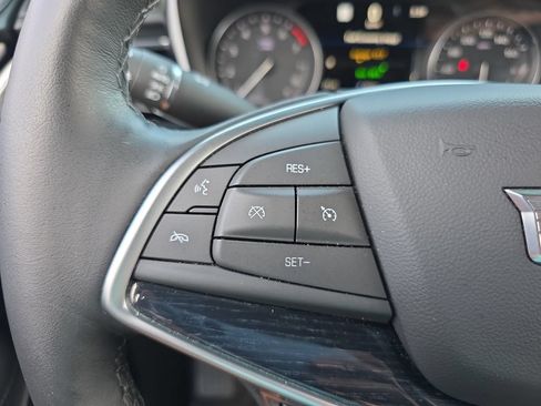 Used 2024 Cadillac XT5 Premium Luxury w/ Technology Package FWD image 19