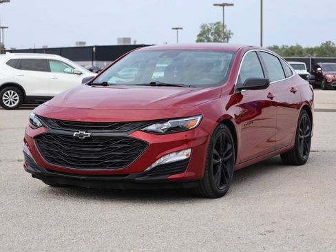 Used 2023 Chevrolet Malibu LT w/ Sport Edition FWD image 6