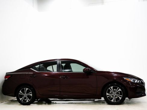 Used 2022 Nissan Sentra SV image 4