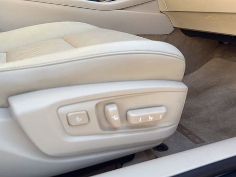 Used 2015 Lexus ES 350 w/ Premium Package FWD image 22