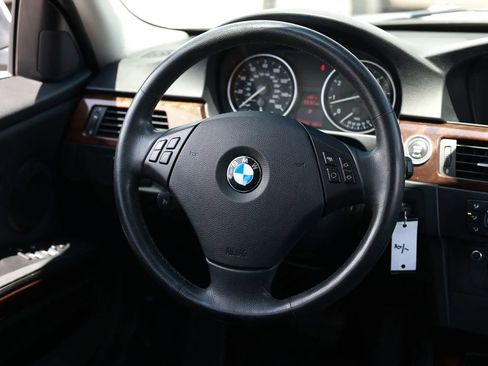 Used 2011 BMW 328i xDrive Sedan AWD/4WD image 30