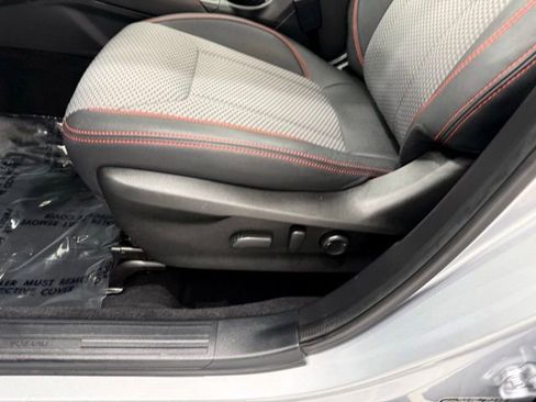Used 2019 Subaru Forester Sport AWD/4WD image 12