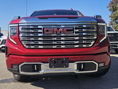 Used 2024 GMC Sierra 1500 Denali w/ Denali Reserve Package image 2