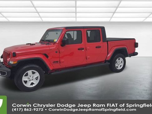 Used 2022 Jeep Gladiator Sport image 7