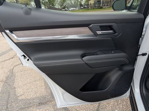 New 2026 GMC Terrain Denali AWD/4WD image 31