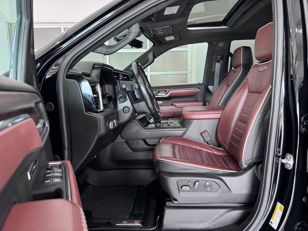 Certified 2025 GMC Sierra 1500 Denali Ultimate AWD/4WD image 11