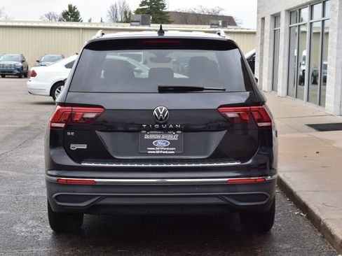 Used 2023 Volkswagen Tiguan SE image 5