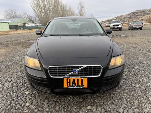 Used 2005 Volvo S40 2.4i image 2