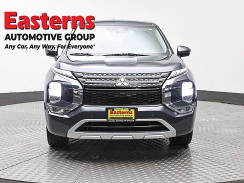 Used 2024 Mitsubishi Outlander SE AWD/4WD image 2